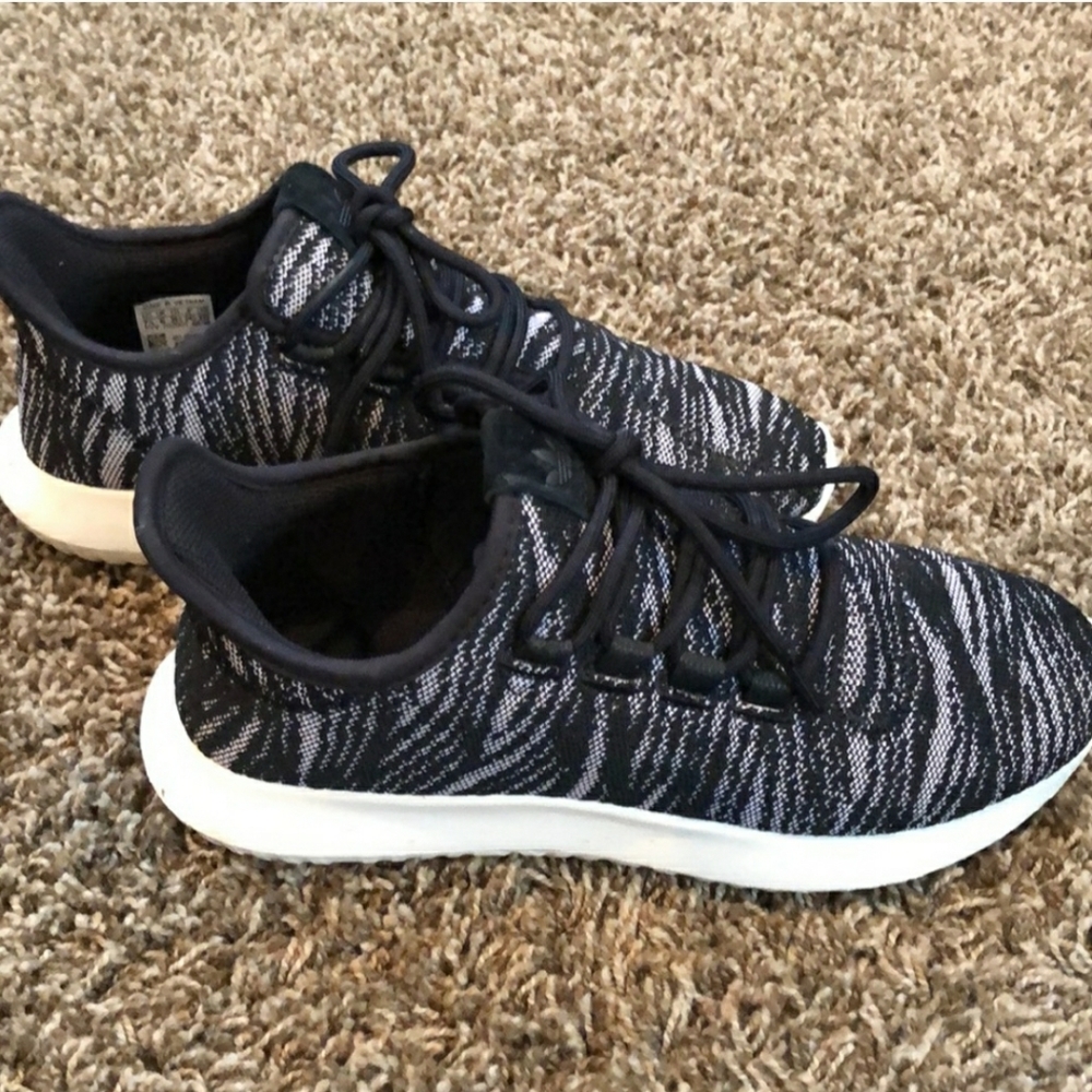Women's Adidas Tubular sneakers